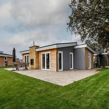 Holiday home Luxurious With Outdoor Sauna *