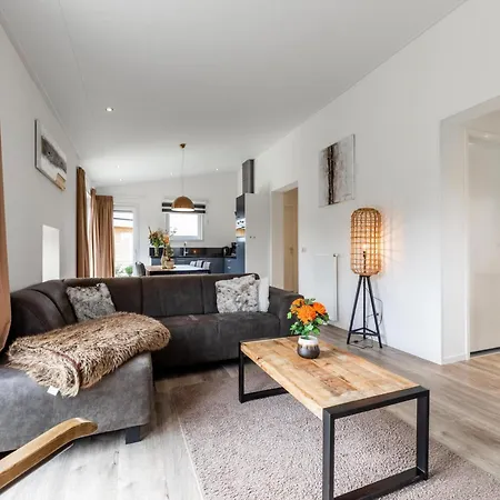 Ferienhaus Schaelsbergerbosch - Fireplace & Sauna Bemelen